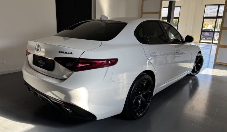 
Alfa Romeo Giulia 2.2 TD 180CV Sport full									
