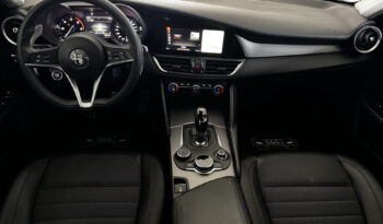 
Alfa Romeo Giulia 2.2 TD 180CV Sport full									