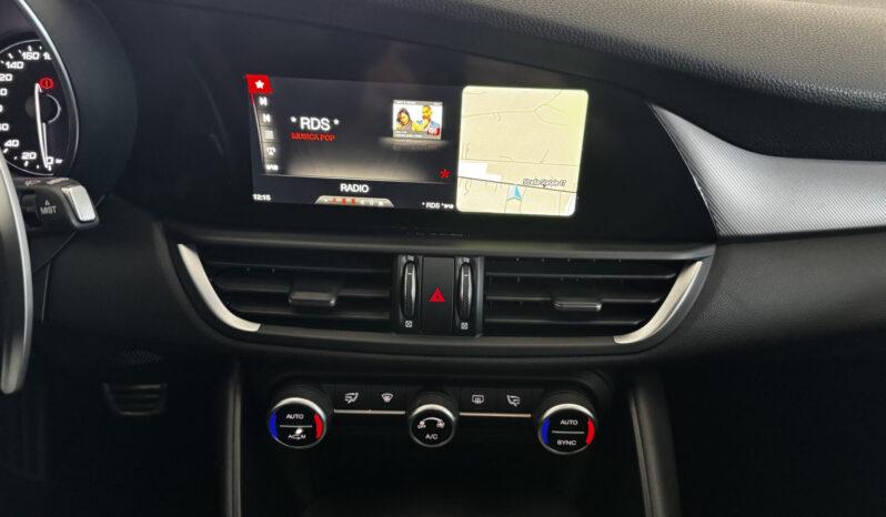 
Alfa Romeo Giulia 2.2 TD 180CV Sport full									