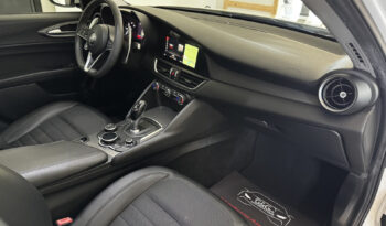 
Alfa Romeo Giulia 2.2 TD 180CV Sport full									