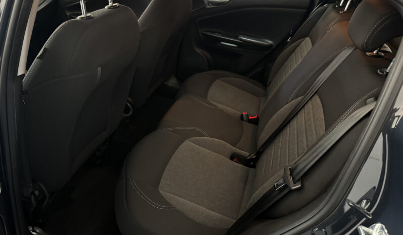 
Alfa Romeo Giulietta 1.6 JTDM 120CV full									