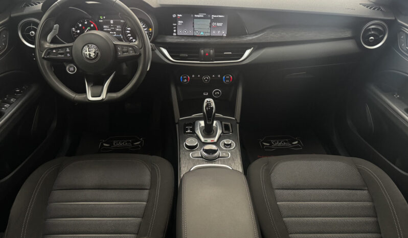 
Alfa Romeo Stelvio 2.2 TD Q4 190CV full									