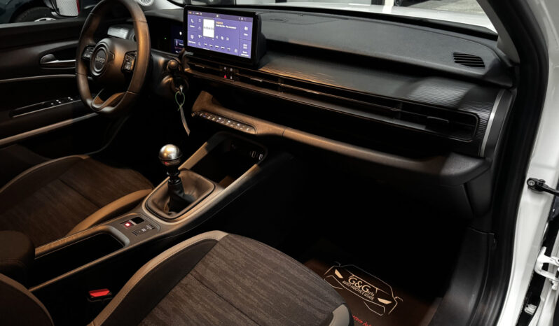 
Jeep Avanger 1.2 Turbo 101 CV full									