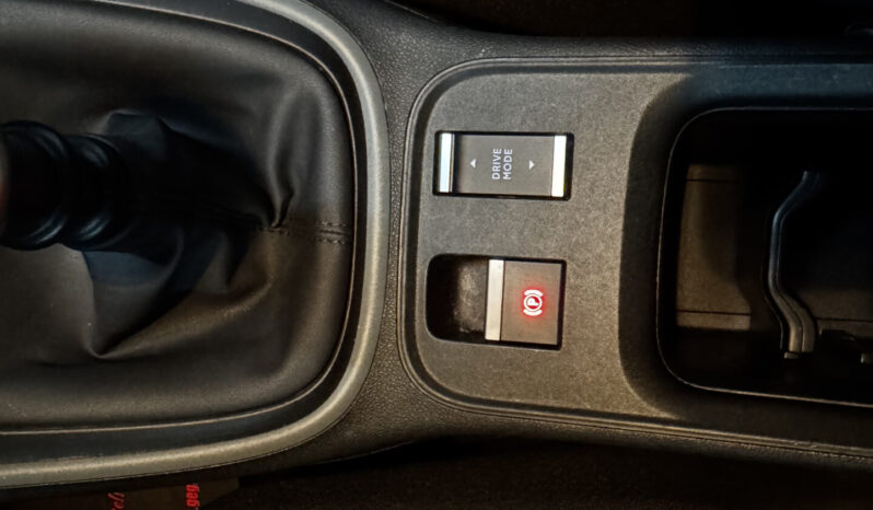 
Jeep Avanger 1.2 Turbo 101 CV full									