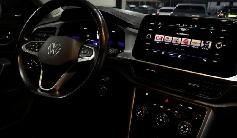 
Volkswagen T-Roc 2.0 TDi 150CV Life full									