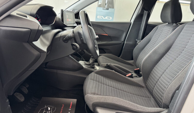 
Peugeot 2008 BlueHDI 110CV Active Pack full									