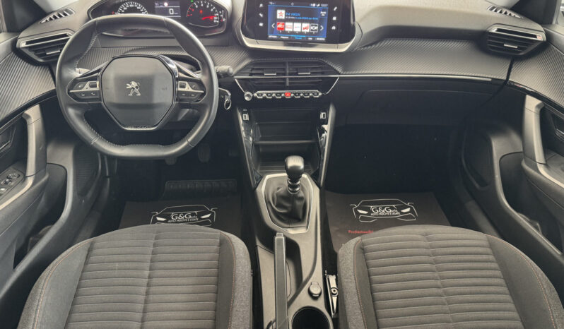 
Peugeot 2008 BlueHDI 110CV Active Pack full									