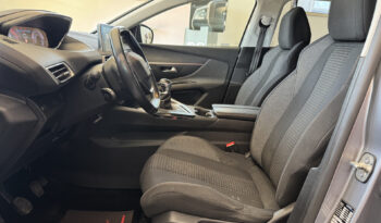 
Peugeot 3008 BlueHDi 130CV full									