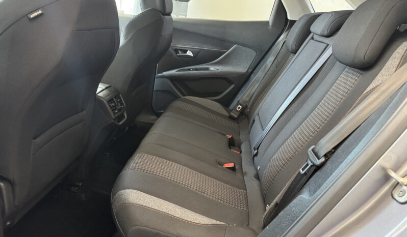 
Peugeot 3008 BlueHDi 130CV full									