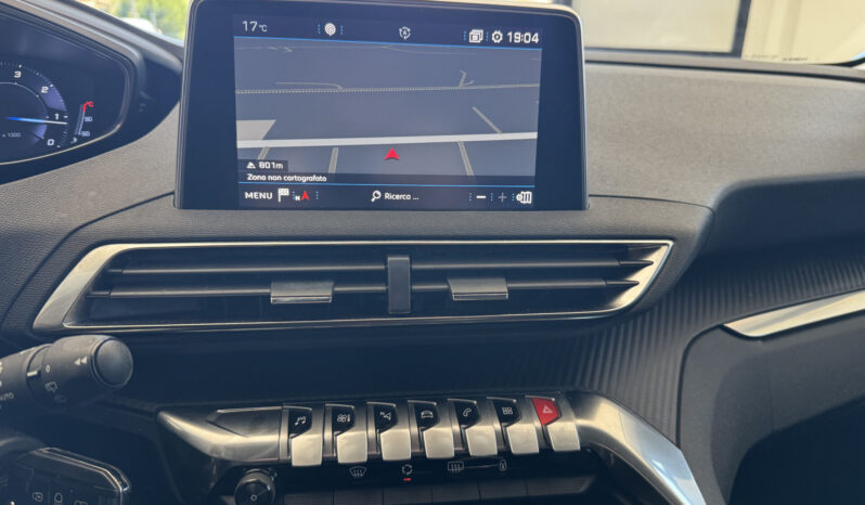 
Peugeot 3008 BlueHDi 130CV full									