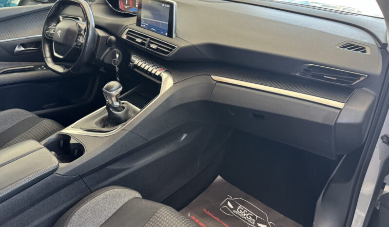 
Peugeot 3008 BlueHDi 130CV full									
