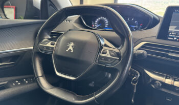 
Peugeot 3008 BlueHDi 130CV full									