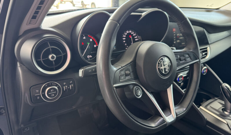 
Alfa Romeo Giulia 2.2 Turbodiesel 180CV full									