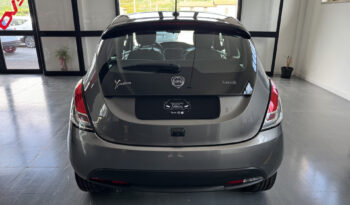 
Lancia Ypslon 1.0 FireFly Hybrid Gold full									