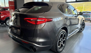 
Alfa Romeo Stelvio Veloce 2.2 Turbo 210CV full									