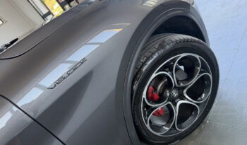 
Alfa Romeo Stelvio Veloce 2.2 Turbo 210CV full									