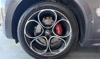 
Alfa Romeo Stelvio Veloce 2.2 Turbo 210CV full									