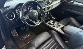 
Alfa Romeo Stelvio Veloce 2.2 Turbo 210CV full									