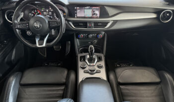 
Alfa Romeo Stelvio Veloce 2.2 Turbo 210CV full									