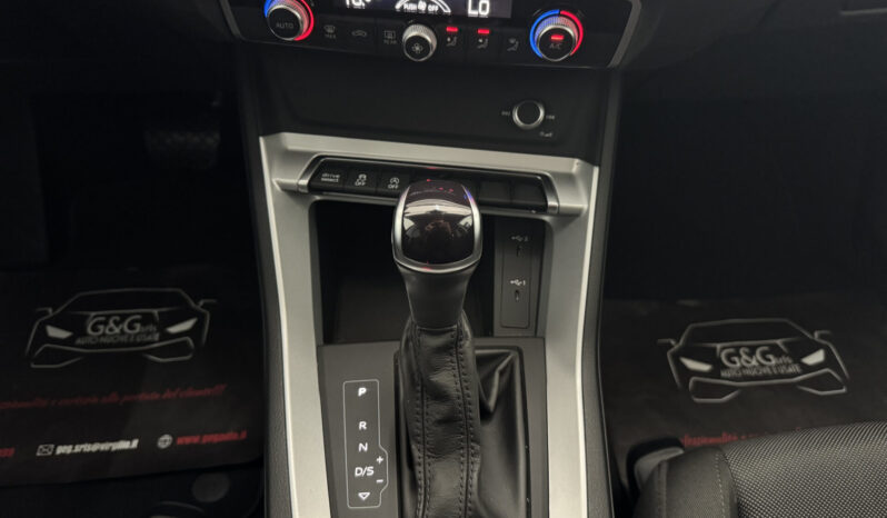 
Audi Q3 SPB 3S 2.0 TDi 150CV full									