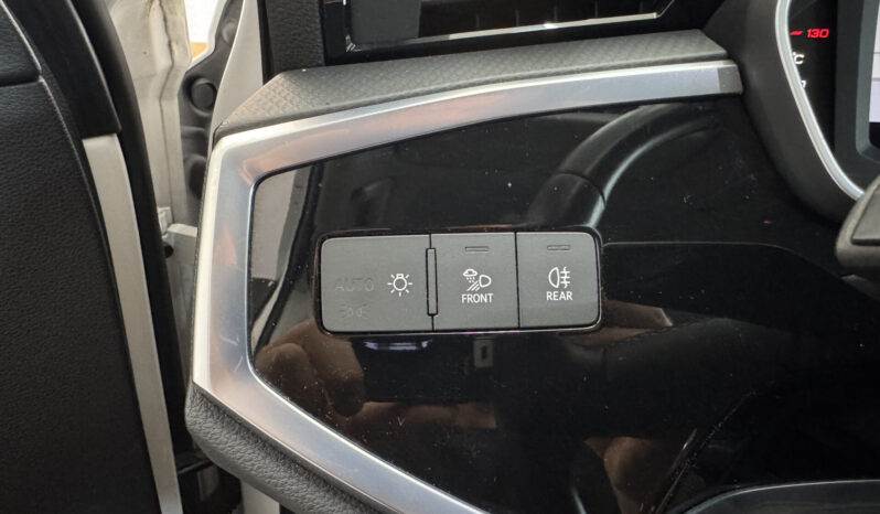 
Audi Q3 SPB 3S 2.0 TDi 150CV full									
