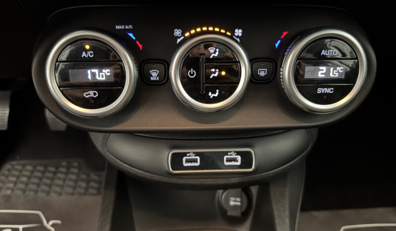 
Fiat 500x 1.6 Mjet 130CV Sport full									